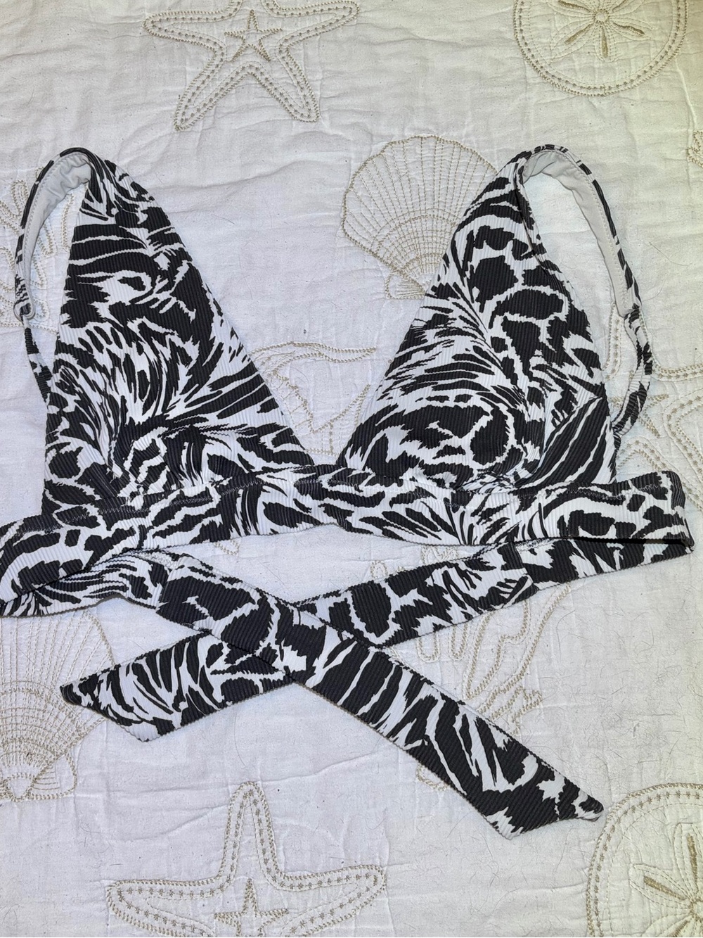 Aerie Black White Color Splash Bikini Top With Tie Back & Adjustable Straps. XL